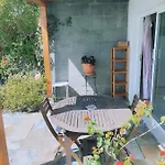 Beautiful Small Bungalow, Amazing Views And Garden 別荘 *