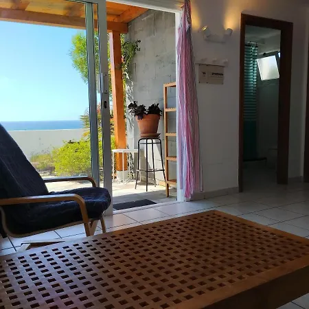 Beautiful Small Bungalow, Amazing Views And Garden *