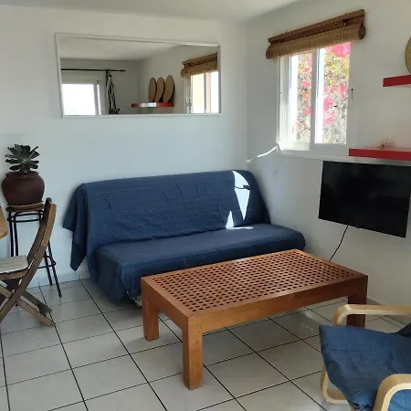 Beautiful Small Bungalow, Amazing Views And Garden * Famara