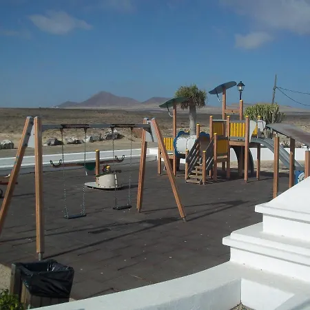 Beautiful Small Bungalow, Amazing Views&garden Famara